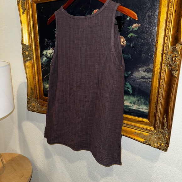 It is Well NEW 100% Cotton Gauzy Scoop Neck Tank Top Hi-Lo Hem Size Small - Picture 6 of 6